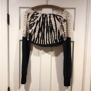 Long Sleeved Crop Top